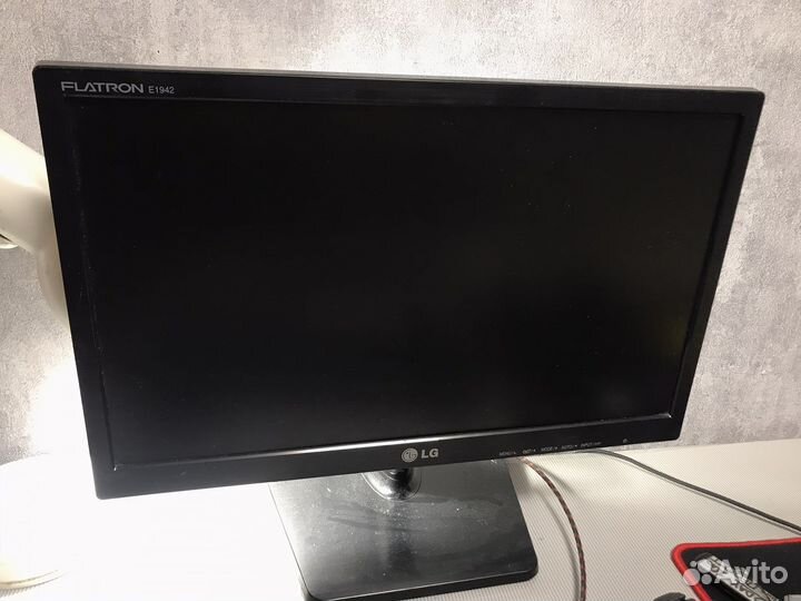 Монитор lg