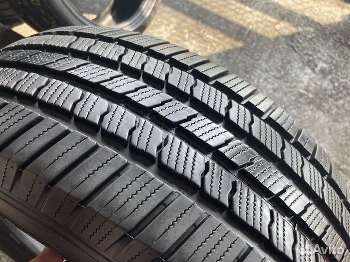 Michelin X LT A/S 275/55 R20 113T