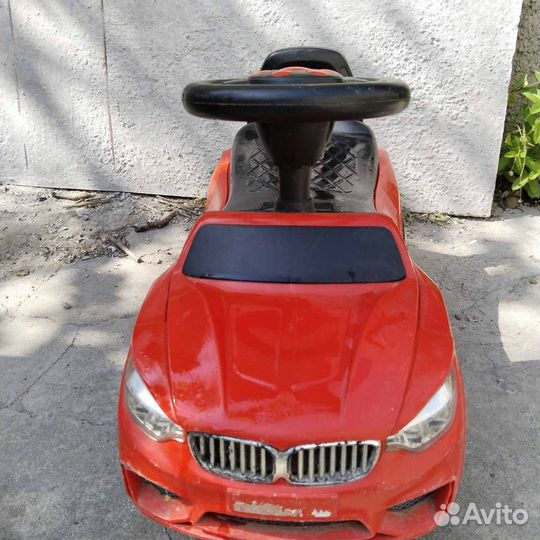 Машинка толокар