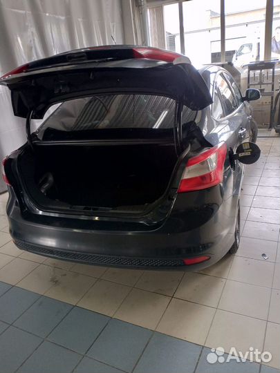 В разборе Форд Фокус 3 Ford Focus 2012 год 1.6