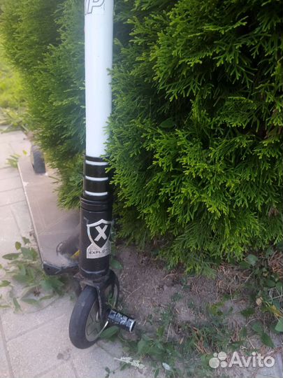 Трюковой самокат Explore