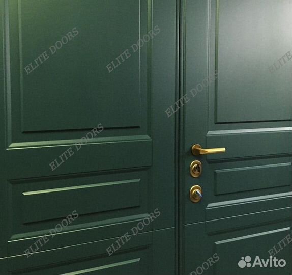 Широкая двустворчатая металлическая дверь ED-260