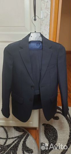 Школьный костюм