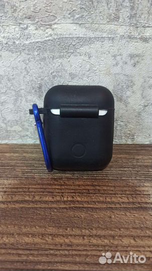 Чехол с карабином для наушников Airpods 1/2