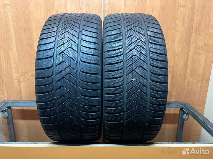 Pirelli Winter Sottozero 235/40 R19