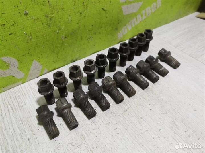 Болт колесный Шкода Октавия А4