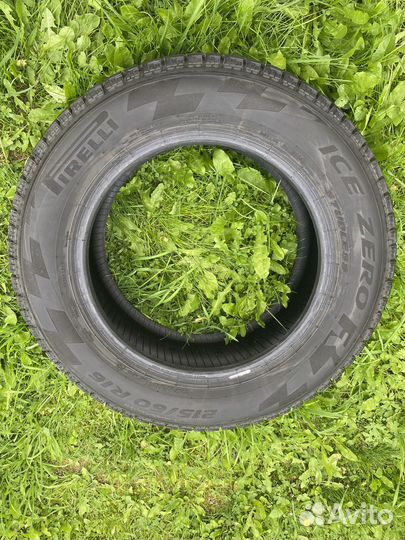 Pirelli Ice Zero FR 215/60 R16 99H