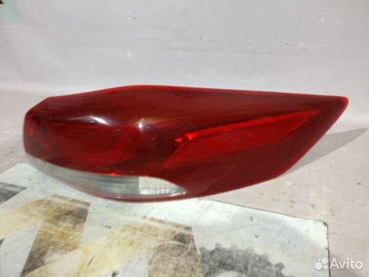 Хендай Элантра 2016- Фонарь правый наружный