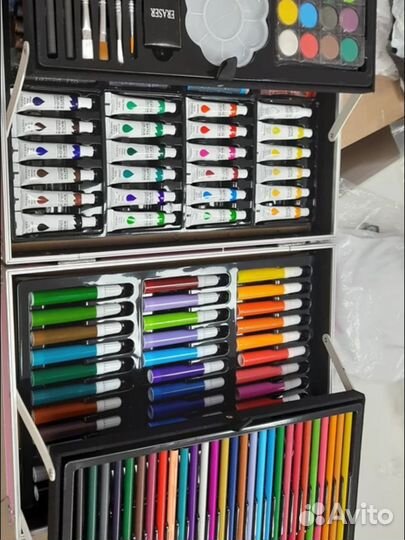 Набор для рисования в чемоданчике 147 предметов