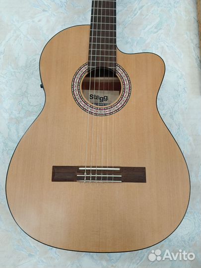 Электроакустическая гитара Stagg