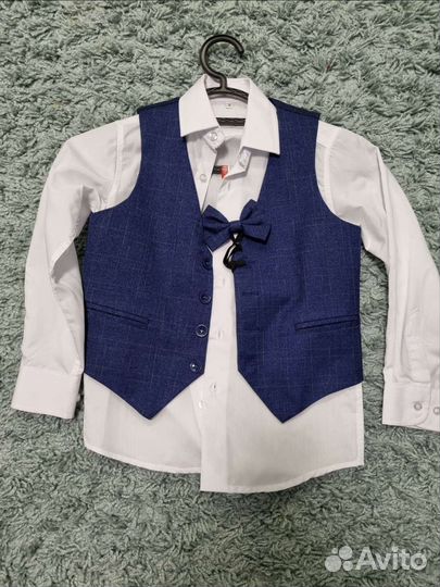 Жилетка для мальчика с бабочкой 116 см