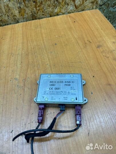 Усилитель антенны Audi Q7 4L 3.0 BUG 2005-2015