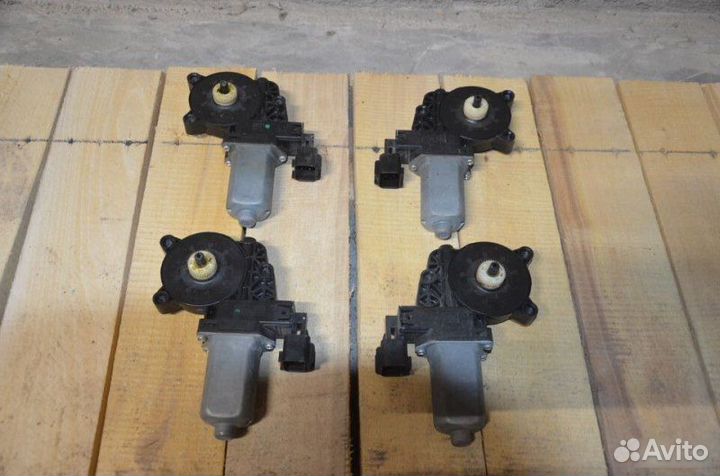 Моторчики стеклоподъемников Land Rover Range Rover