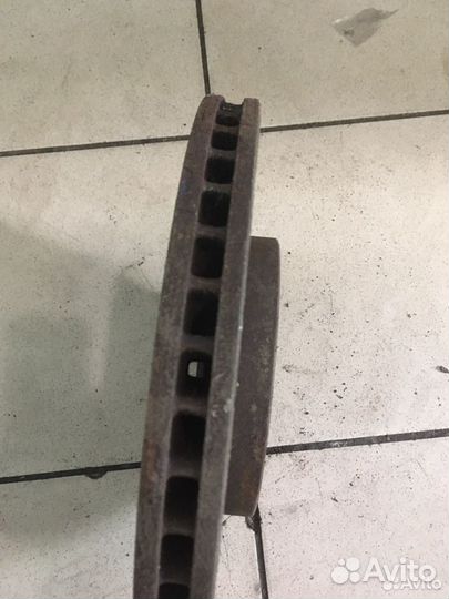 Тормозной диск передний Nissan Qashqai J10