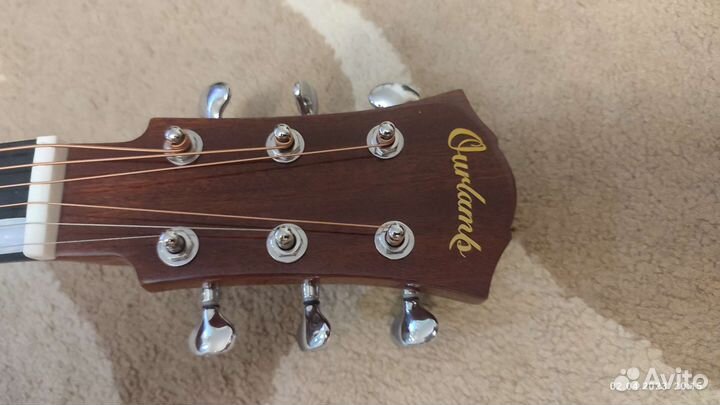 Акустическая гитара с транс акустикой