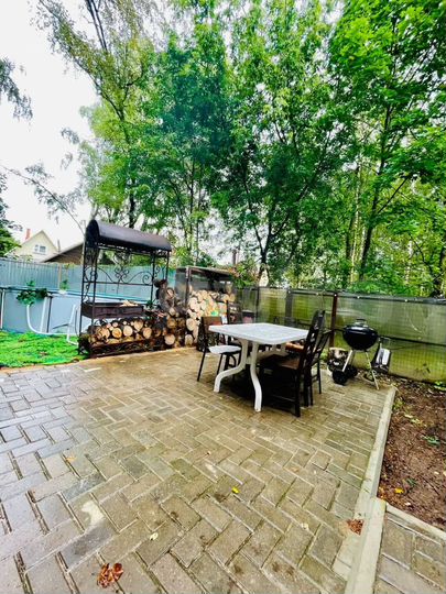 Дом 112 м² на участке 2 сот.