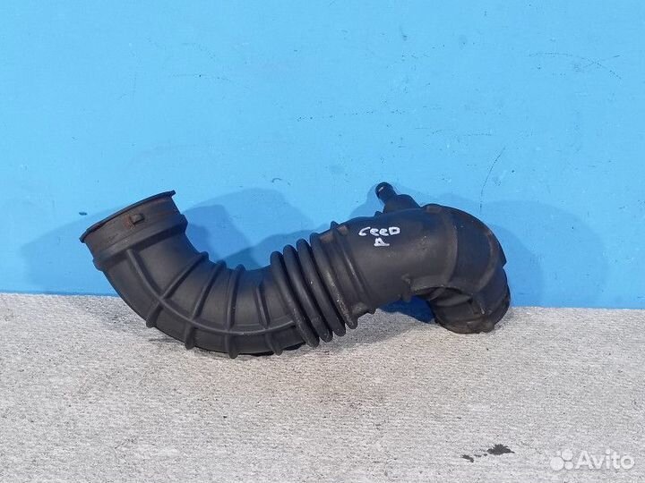 Патрубок воздушного фильтра Kia Ceed 1 (ED)