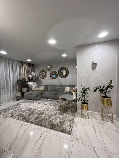 3-к. квартира, 90 м², 1/5 эт.