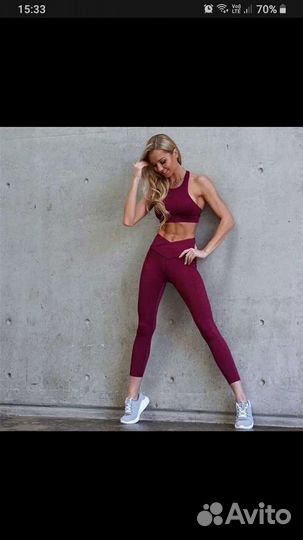 Спортивный топ и лосины женские