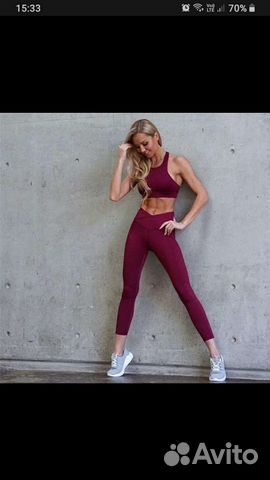 Спортивный топ и лосины женские