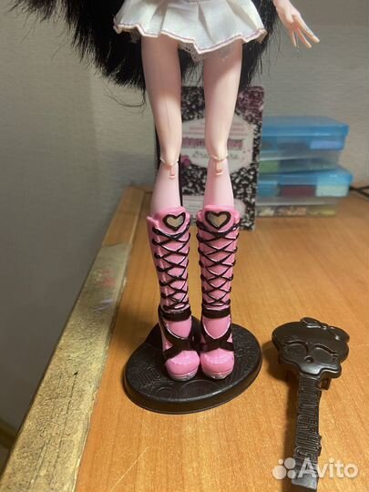 Кукла монстер хай дракулаура базовая