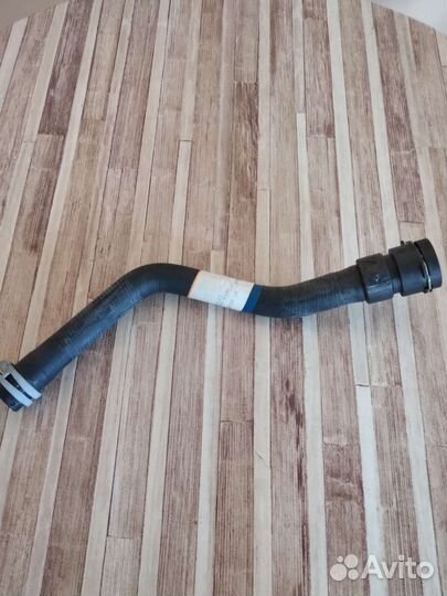 Патрубок системы охлаждения форд Мондео