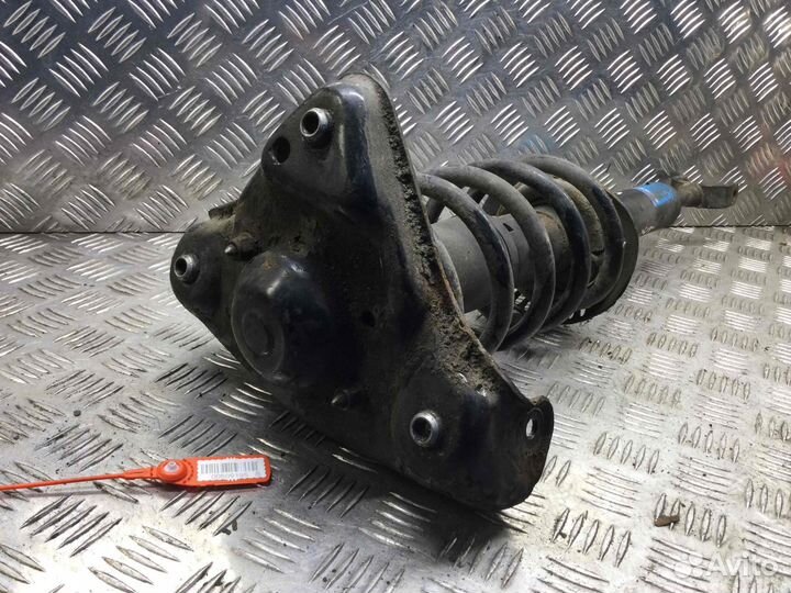 Стойка передняя правая Volkswagen Passat 170811 AF