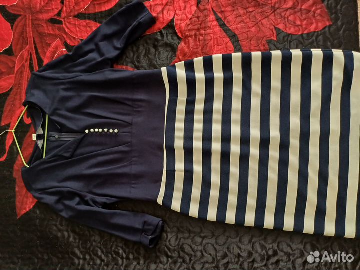 Платье женское