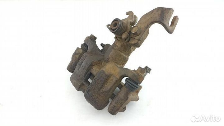 Суппорт задний правый Mazda 6 GG LF 2005