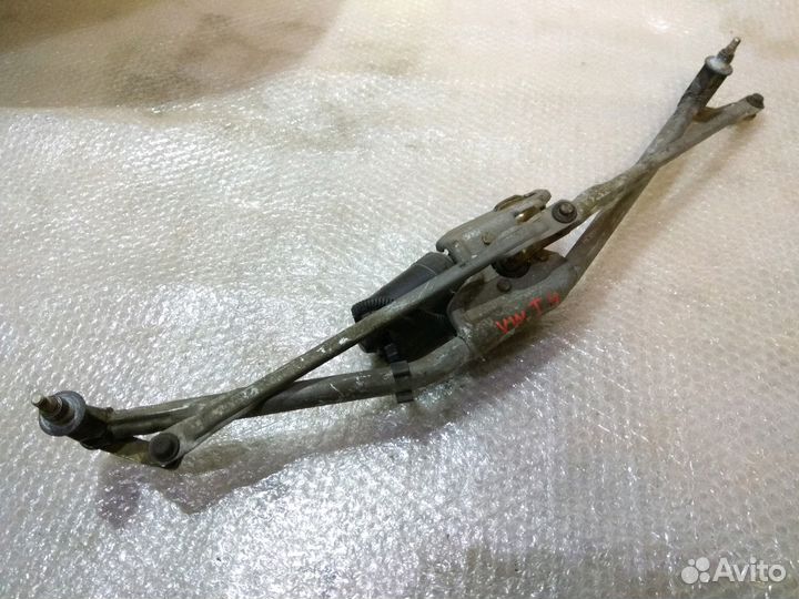 Трапеция стеклоочистителей VW T4