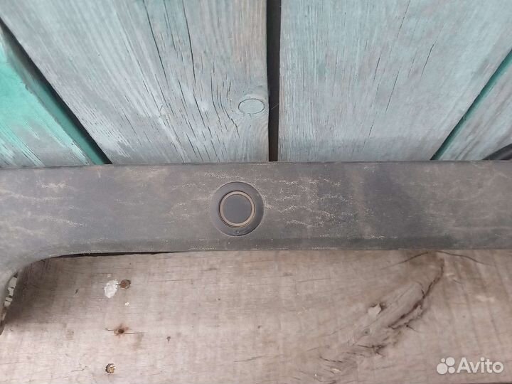 Накладка бампера с парктрониками Лада Гранта FL