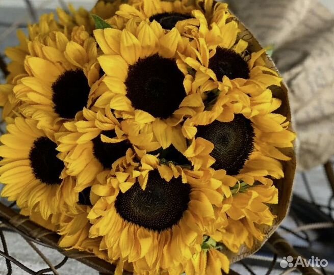 Букет из подсолнухов
