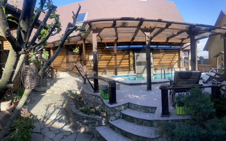 Коттедж 50 м² на участке 5 сот.