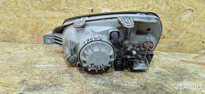 Фара правая Hyundai Santa Fe (SM) 2001 1011199