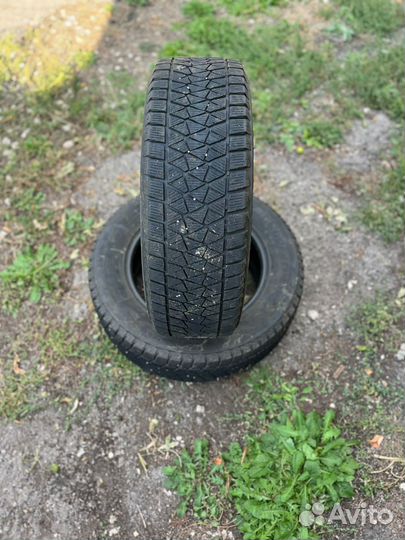 Bridgestone Blizzak Ice 225/65 R17