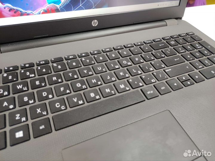 Отличный HP i3-7020U 6Gb DDR4 240Gb SSD