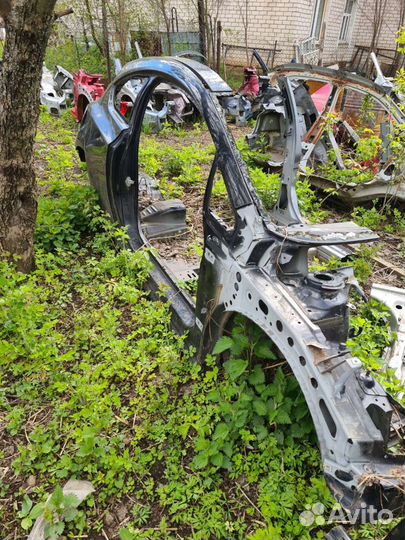 Крыло заднее правое опель астра Джей гтс