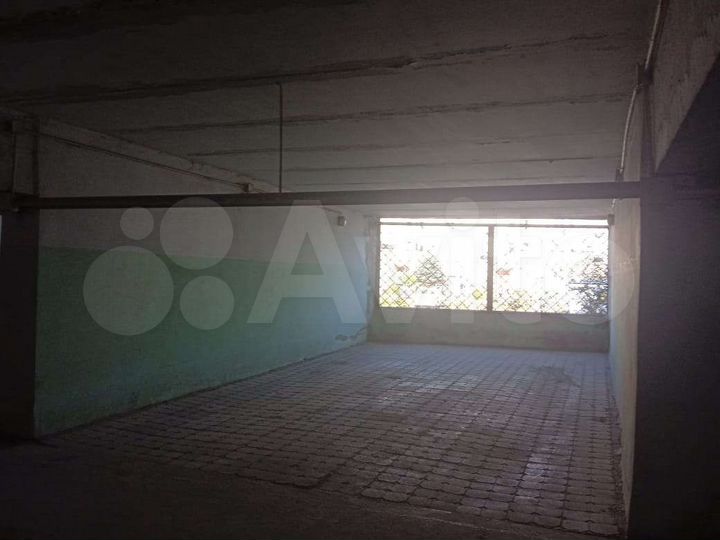 Машиноместо, 15 м²