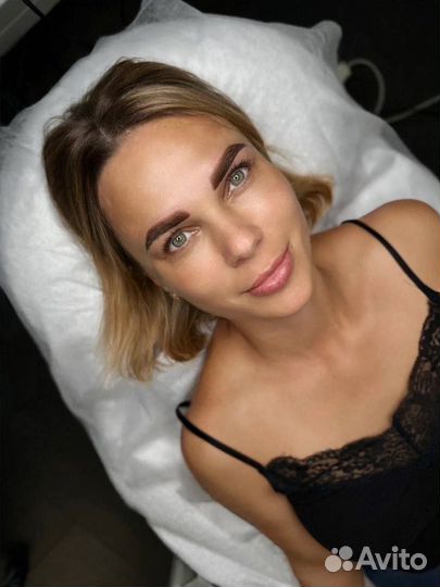 Пудровое напыление бровей