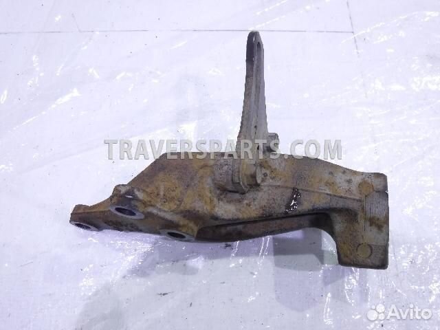 Кронштейн двигателя Мазда