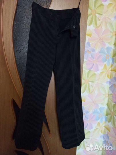 Брючный костюм женский