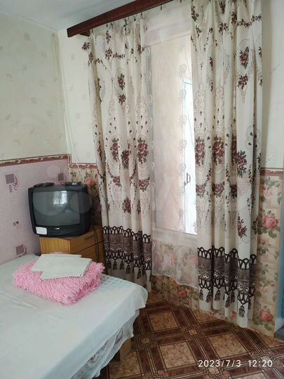 Комната 10 м² в 1-к., 1/2 эт.