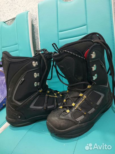 Сноубордические ботинки 42