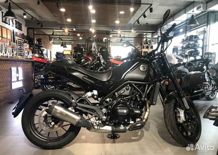 Benelli Leoncino 500