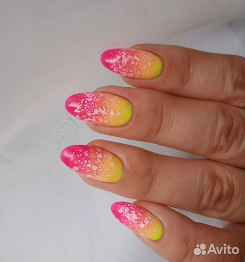 Маникюр и педикюр