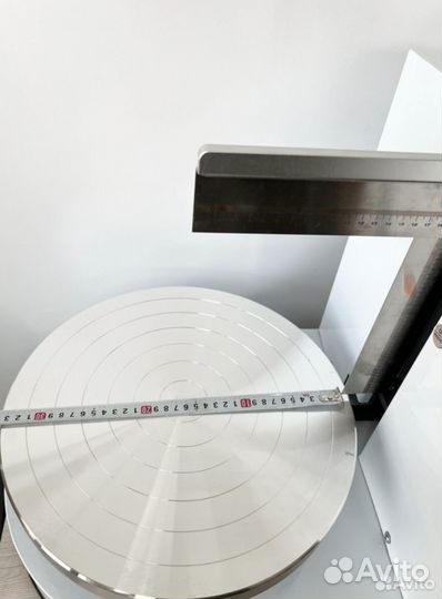 Машина для выравнивания тортов вналичии