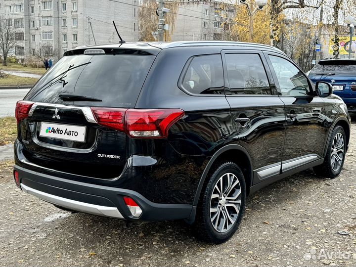 Mitsubishi Outlander 2.4 CVT, 2015, 243 000 км