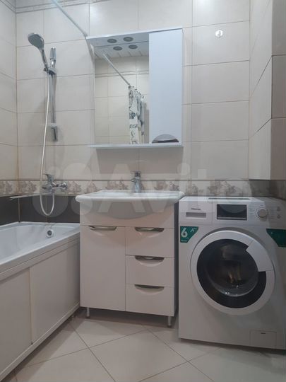 2-к. квартира, 65 м², 9/10 эт.