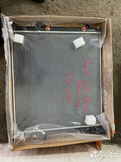 Радиатор охлаждения toyota land cruiser prado 120