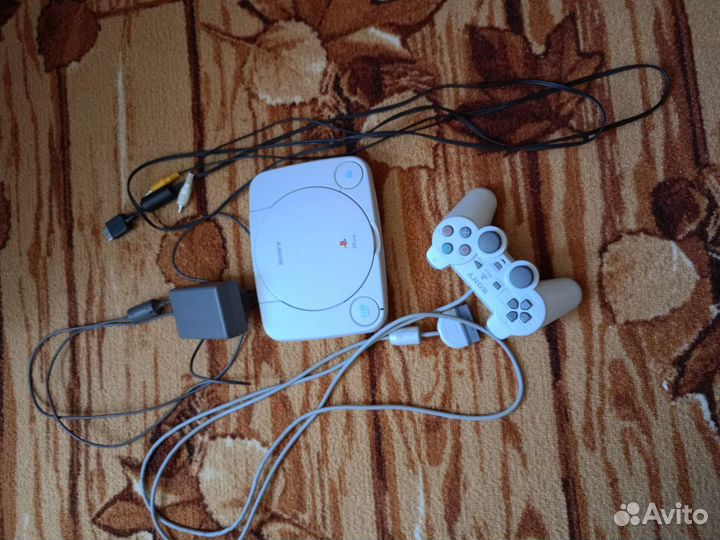 Sony PlayStation 1 (Slim)